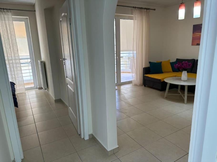 Posezení v ubytování Riviera beach, seaside spacious apt.