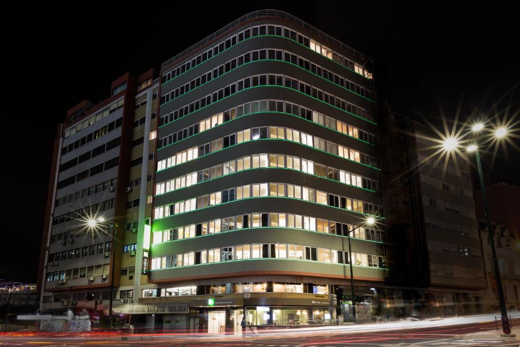 Ibis Styles Lisboa Centro Marquês de Pombal photo
