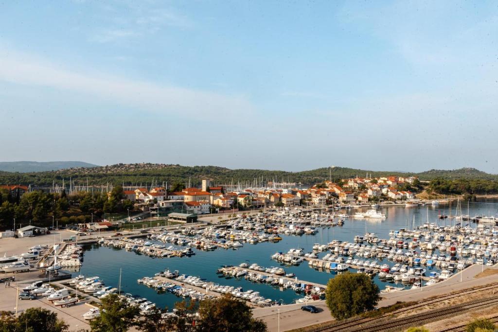 Loodusmaastik hosteli lähedal