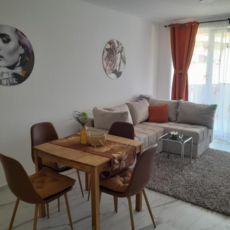 Spa Koncept-Apartmani - Apartment With Terrace
