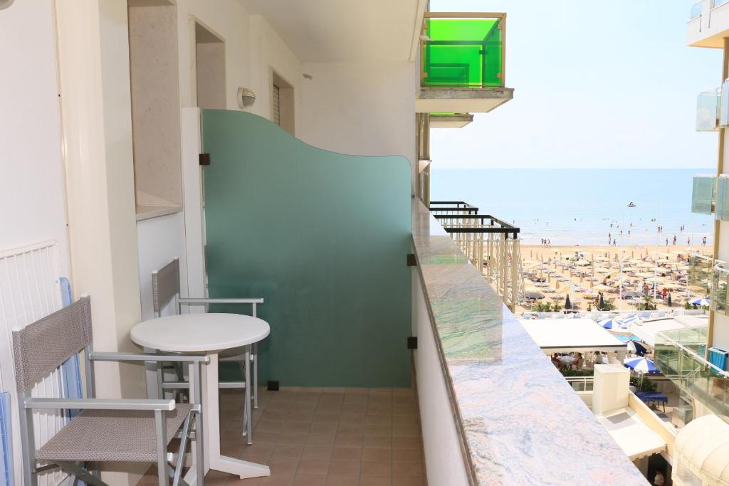 Nespecifikovaný výhled na moře nebo výhled na moře při pohledu z hotelu