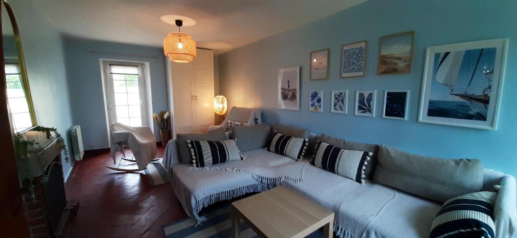 Maison de 4 chambres avec jardin clos et wifi a Grandcamp Maisy a 1 km de la plage