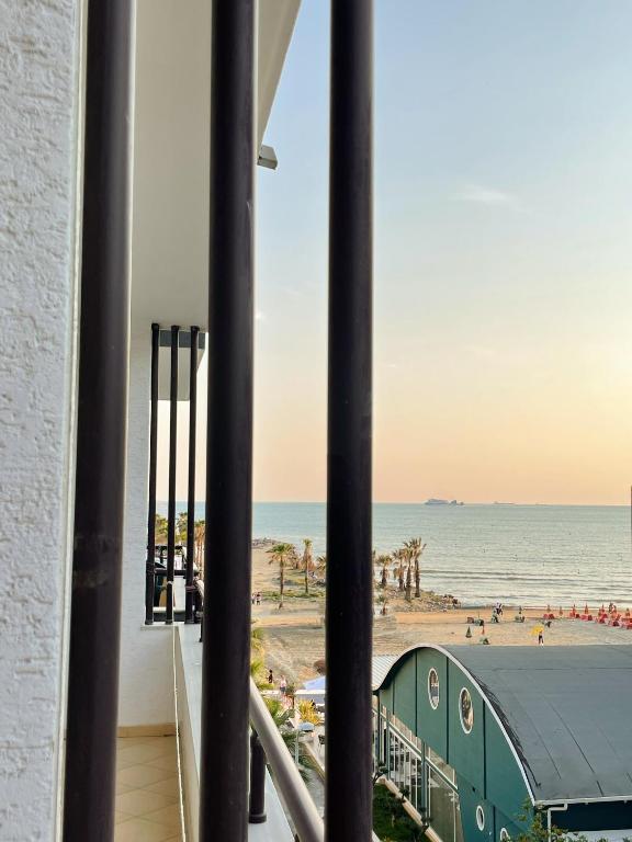 Seaview Apartment, Durres Beach - Image 9