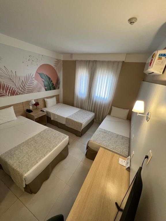 Fildi Hotel - Standard Triple Room With Single Beds