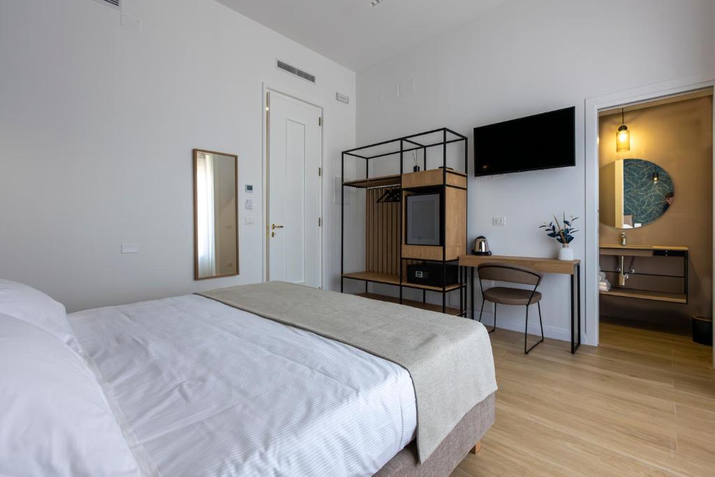Le Gemme di Cavour Luxury Rooms - 9