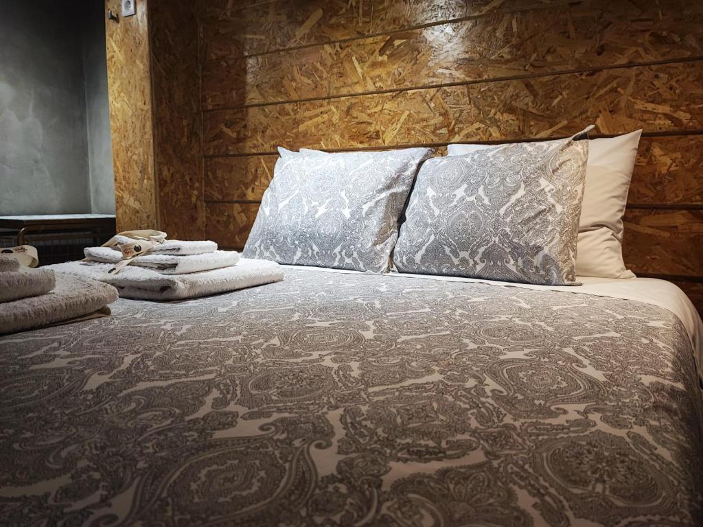 Ruby Charm Houses - 12