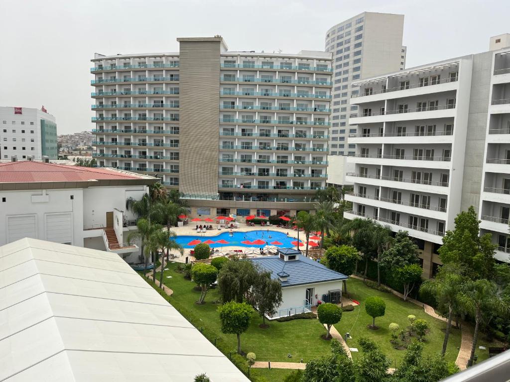 Appartement luxueux de 2 chambres et salon pour 4 adultes à Malabata Tanger