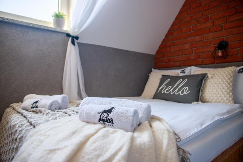 Wolfpack Guest House - Error