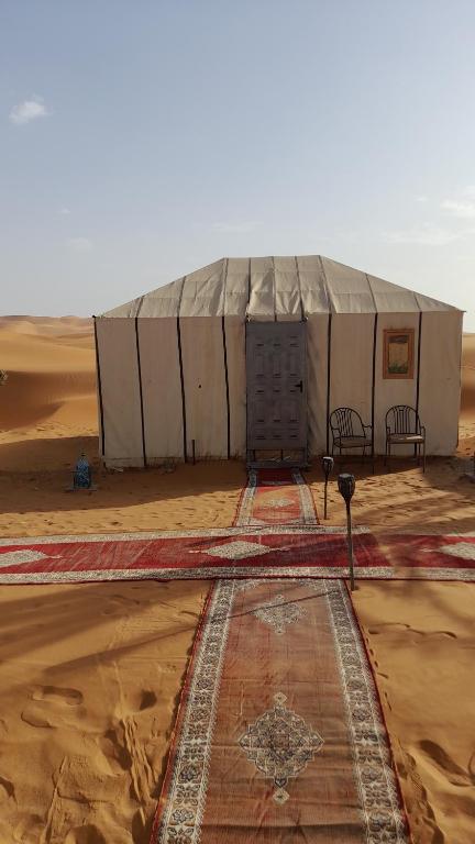 Fotografie z fotogalerie ubytování Tourza Desert Camp "Tents with Heating" v destinaci Merzouga