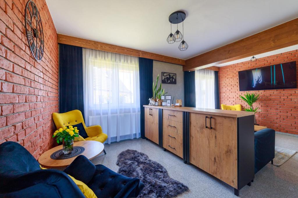 Η κουζίνα ή μικρή κουζίνα στο Wolfpack Guest House