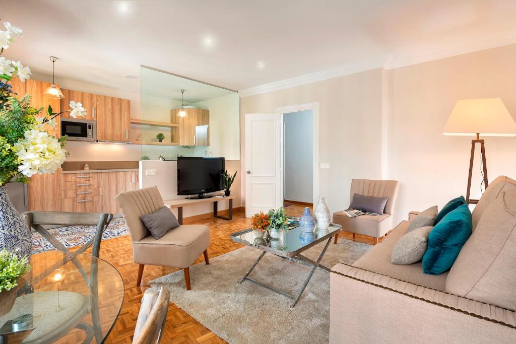 Genteel Home Tomás Heredia - Two Bedroom Superior Apartment With City Views