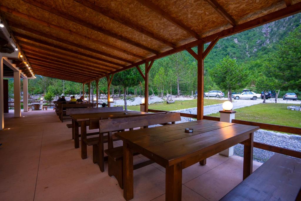 Restaurace v ubytování Guesthouse Véni i Gjyshit