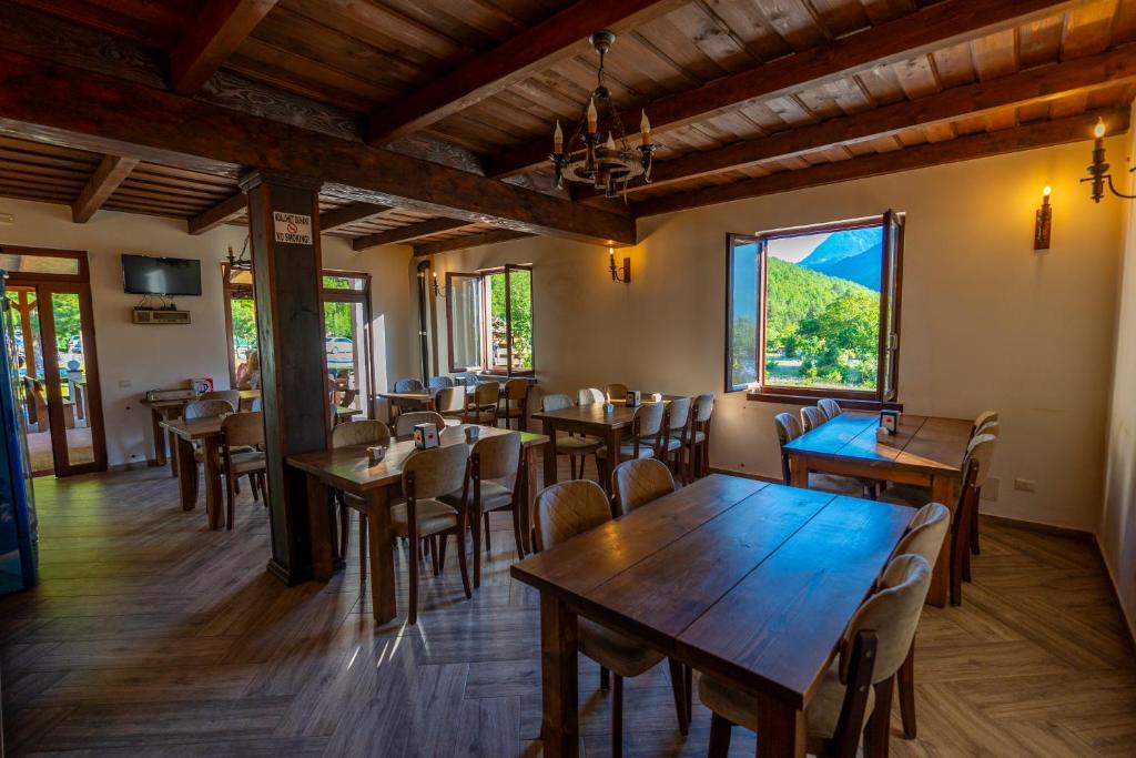 Restaurace v ubytování Guesthouse Véni i Gjyshit