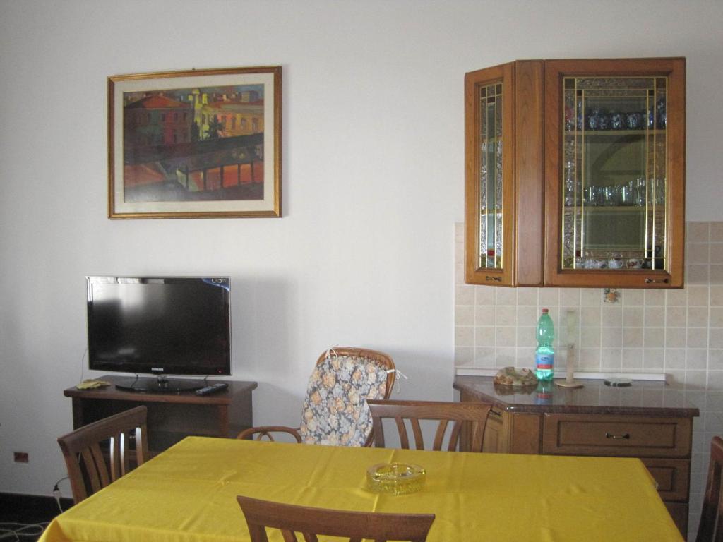 TV a/nebo společenská místnost v ubytování B&B Il Brigante