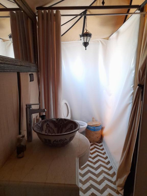 Fotografie z fotogalerie ubytování Tourza Desert Camp "Tents with Heating" v destinaci Merzouga