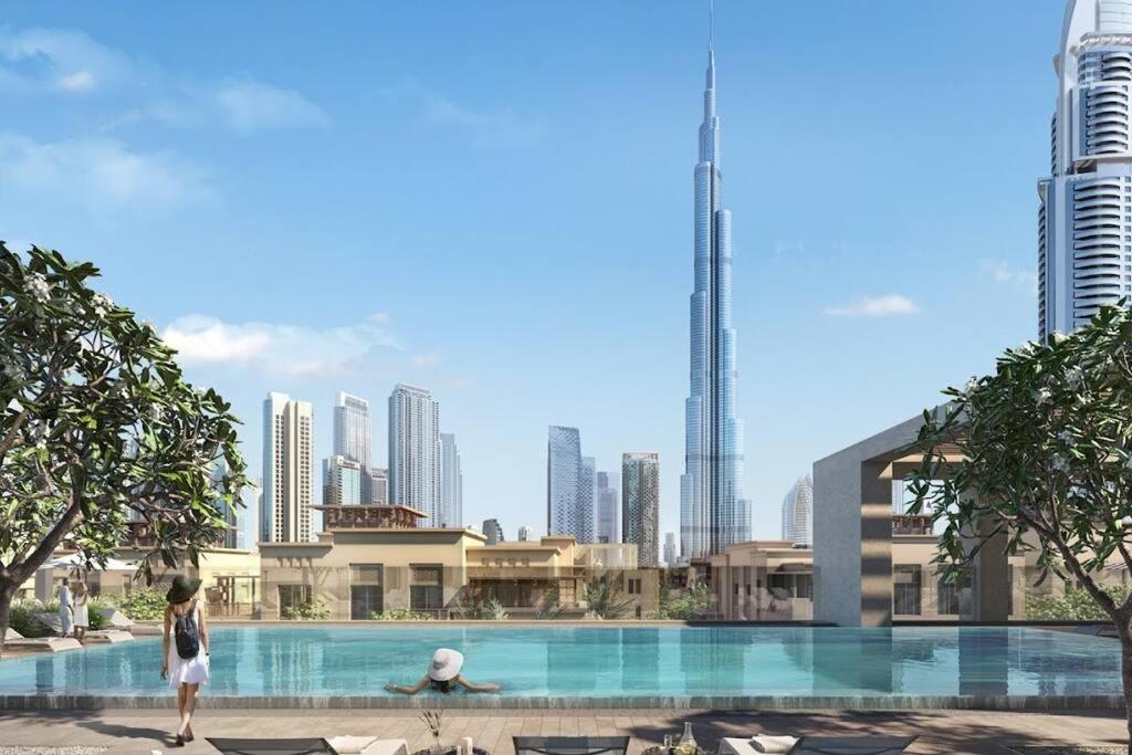 Burj Royale Luxurious Apartment Near Burj Khalifa & Dubai Mall, Dubai