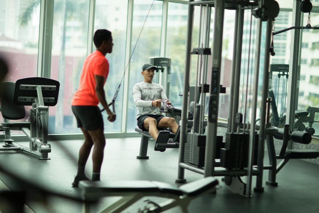 Fitness centrum a/nebo fitness zařízení v ubytování Torres de Alba Hotel & Suites