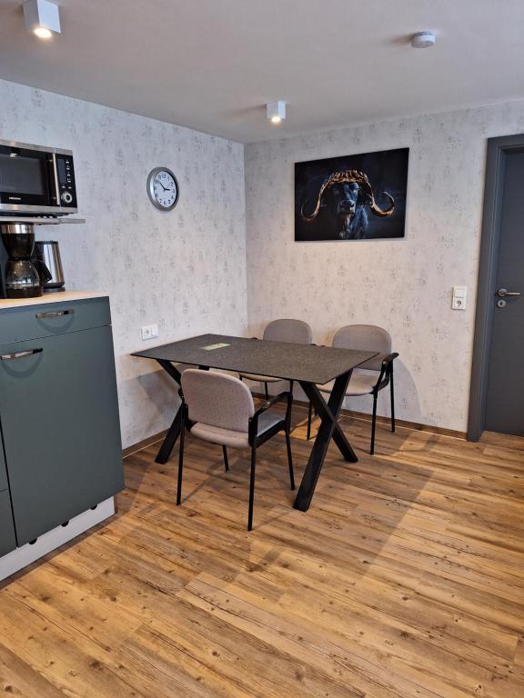 Kuchyň nebo kuchyňský kout v ubytování Pension Eichsfeld Zimmer 4 Standard