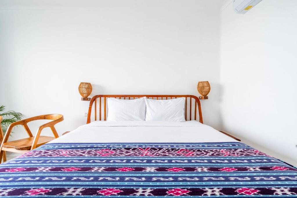 Inlight Lombok Beach Hotel - 4