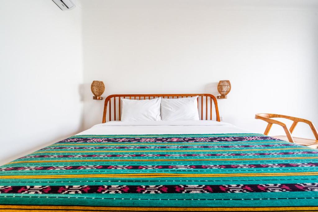 Inlight Lombok Beach Hotel - 12