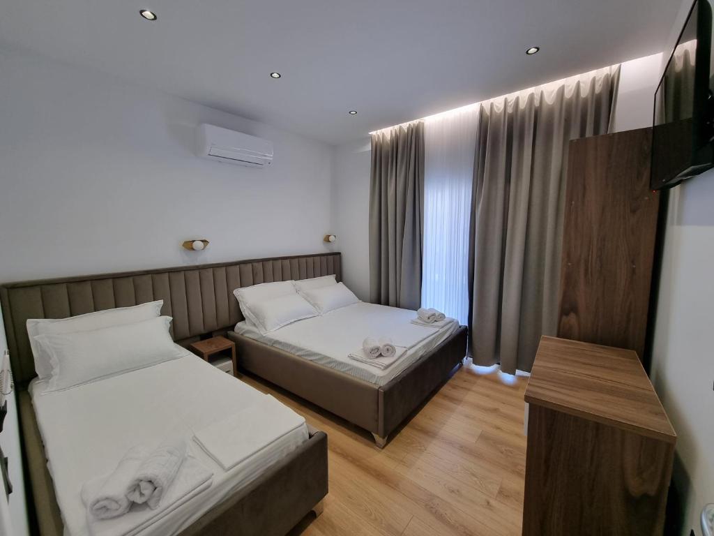 White Villa - Image 6