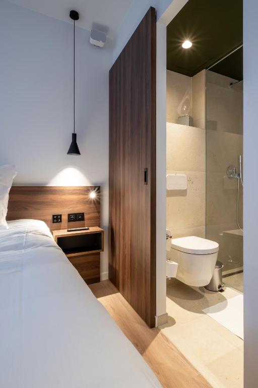 Koupelna v ubytování ONE TWO FOUR - Hotel & Spa