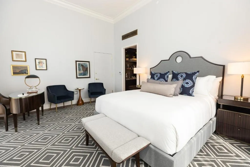 Superior King Room