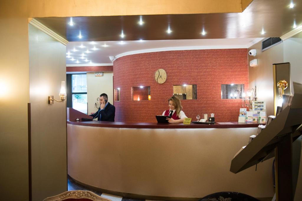 Ospiti di Delphi Art Hotel by Prima Hotels