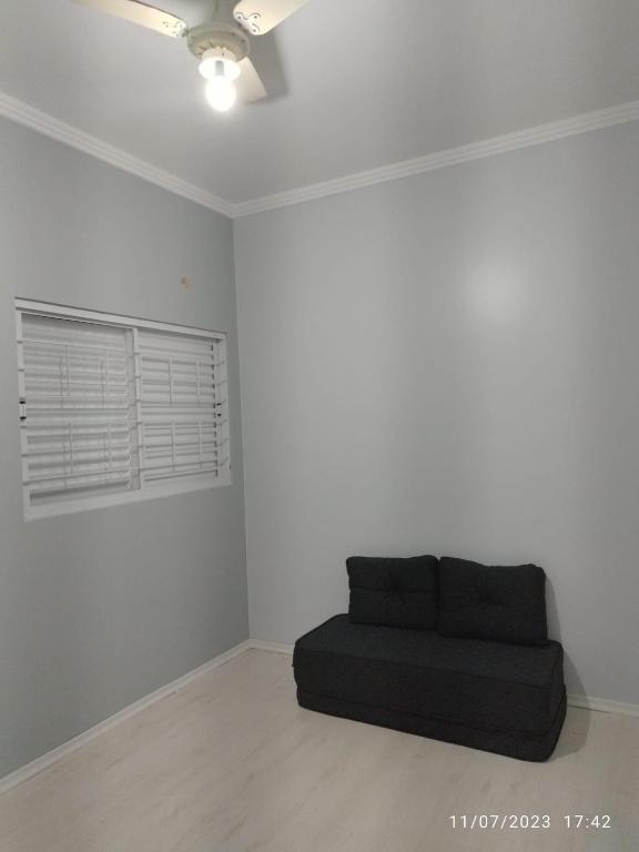 Posezení v ubytování Casa 4 quartos com piscina