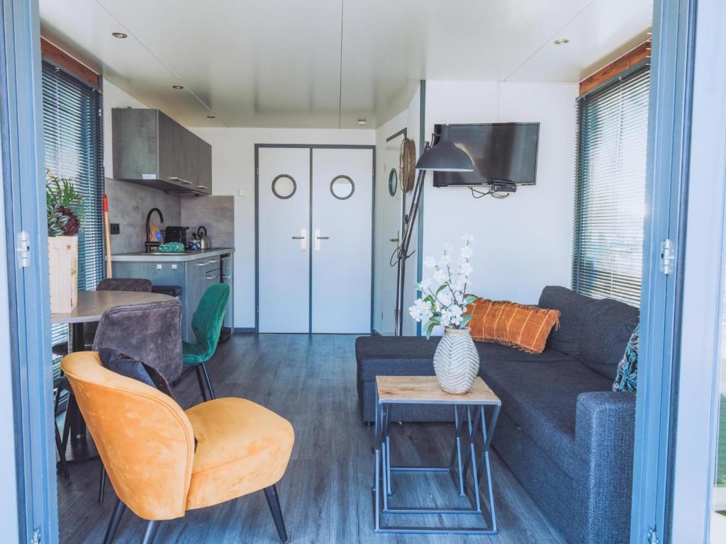 Kuchyň nebo kuchyňský kout v ubytování Tiny houseboat Parel I - airco