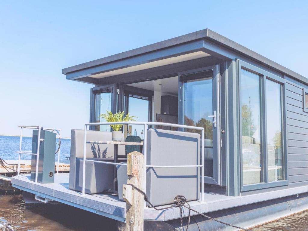 Tiny houseboat Parel IV - airco