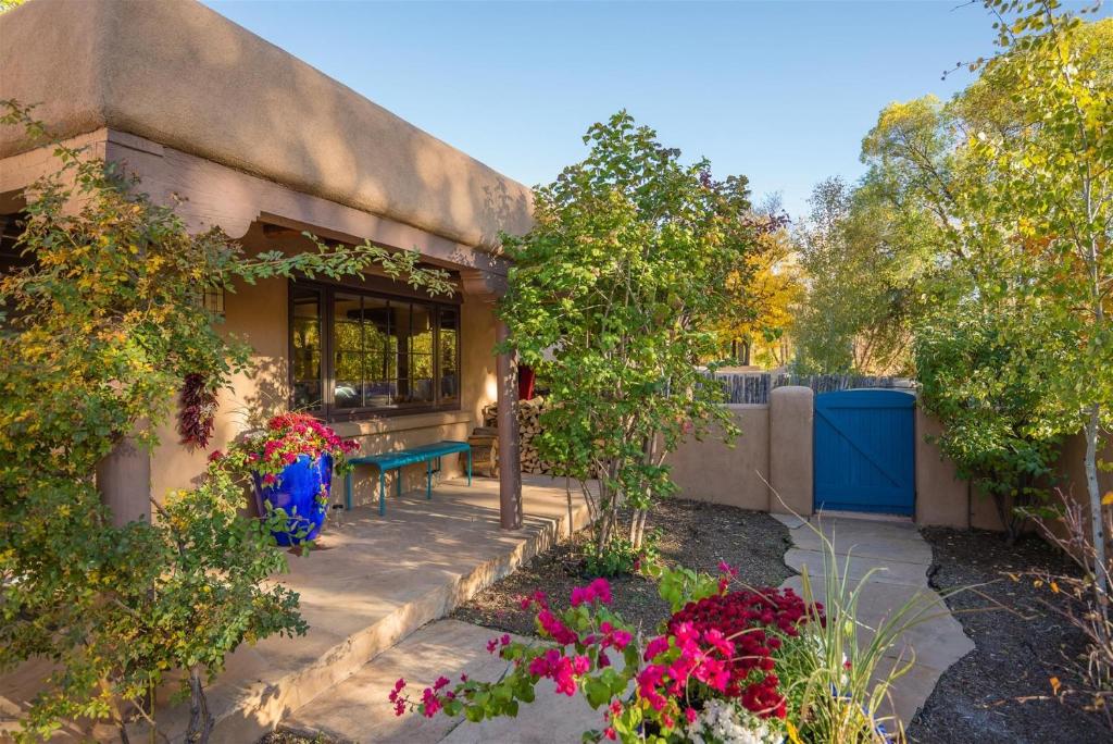 Casa Contenta, Santa Fe (updated prices 2024)