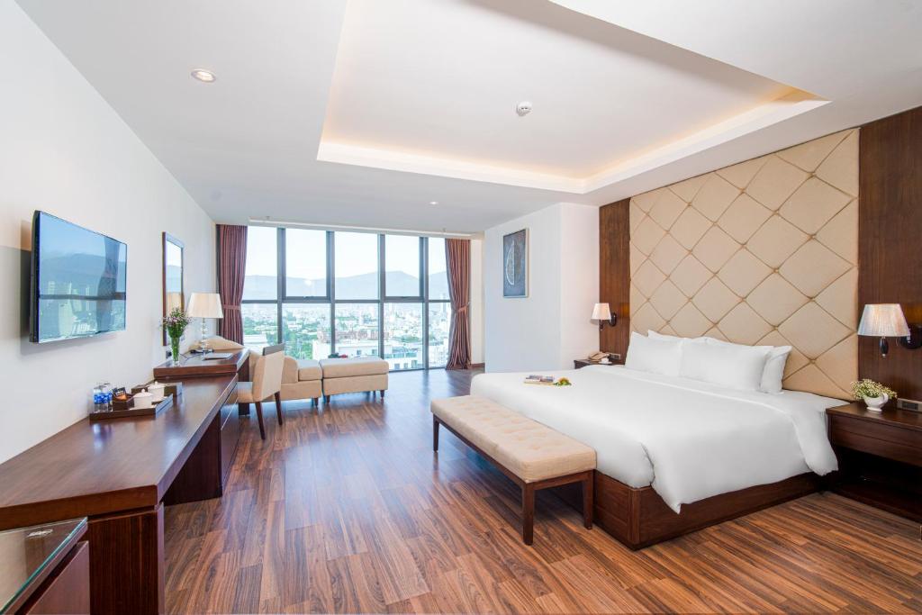Postel nebo postele na pokoji v ubytování Luxtery Hotel & Spa
