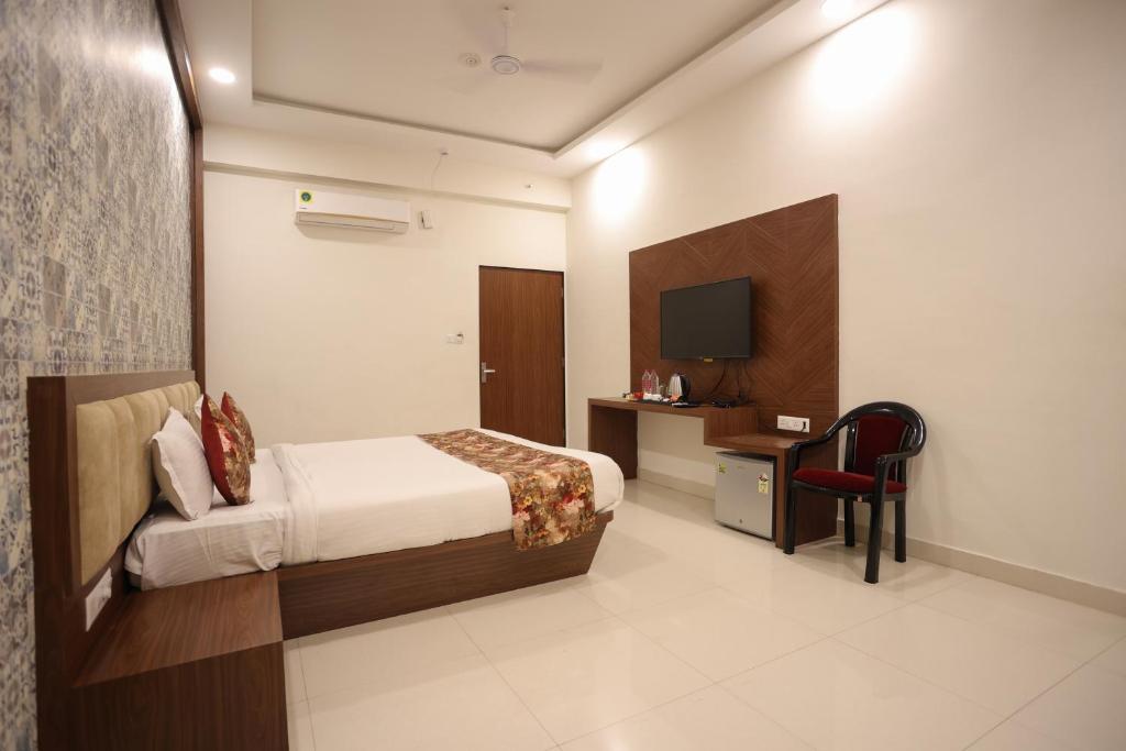 Hotel Bhairav Bagh with Swimming Pool - Deluxe Room