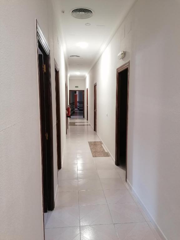 Pensión A&E, Manises – Updated 2023 Prices