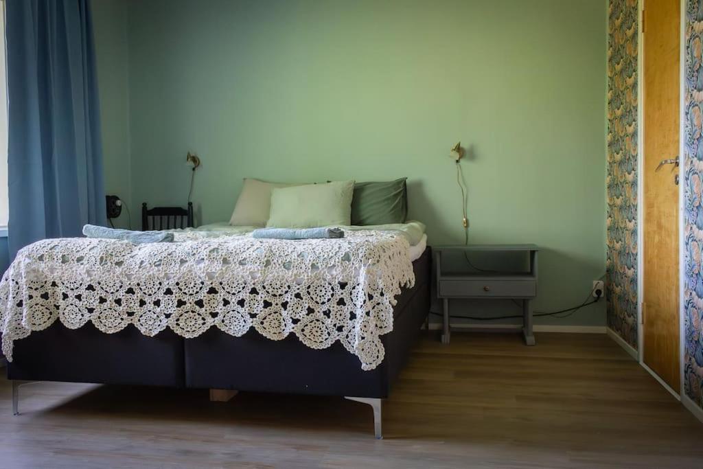 Vuode tai vuoteita majoituspaikassa Norrby Residence,my vintage bnb