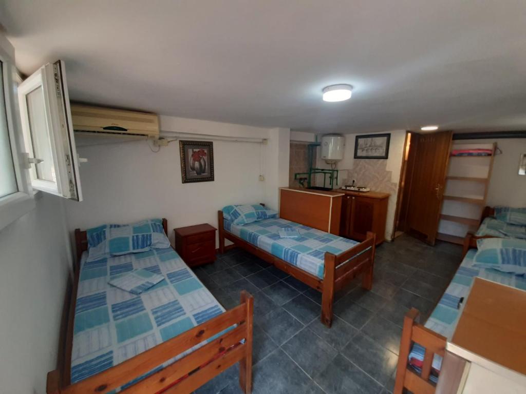 Foto da galeria de Apartmani Sutomore em Sutomore
