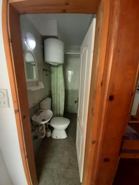 Foto da galeria de Apartmani Sutomore em Sutomore