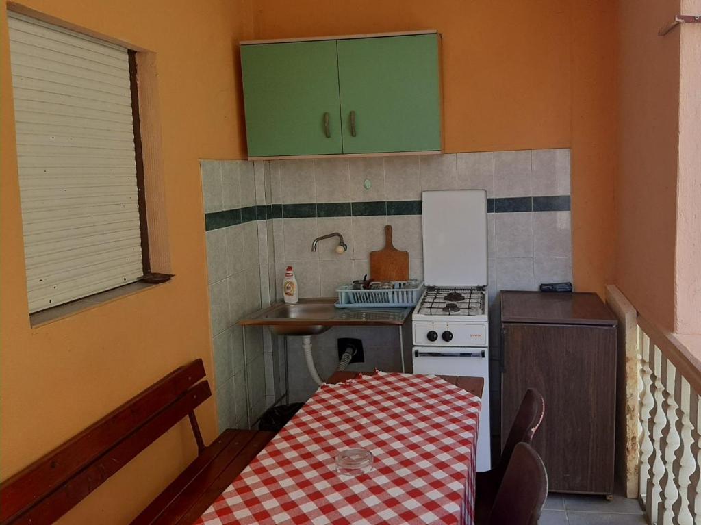 Foto da galeria de Apartmani Sutomore em Sutomore