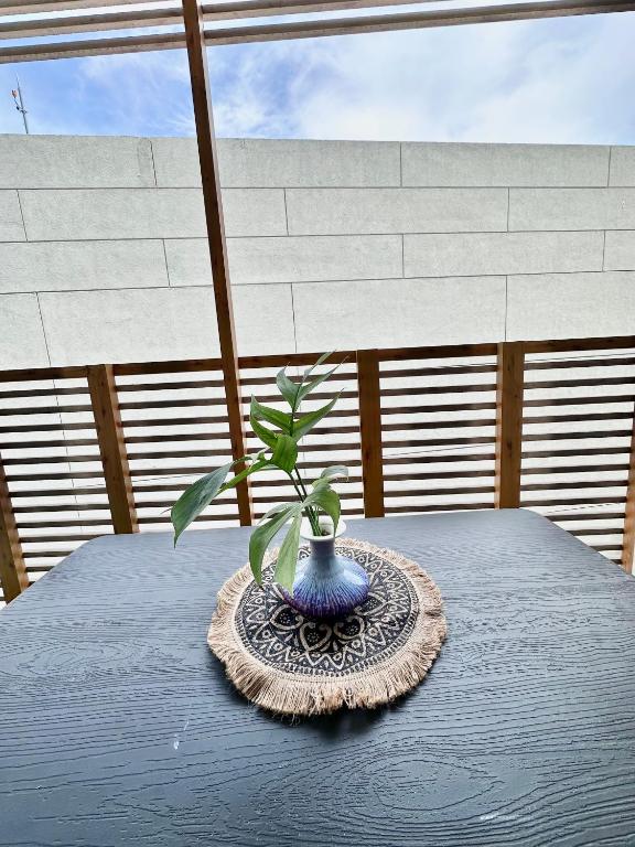 Scandinavian 1 BR beside SM CDO w POOL and Netflix photo
