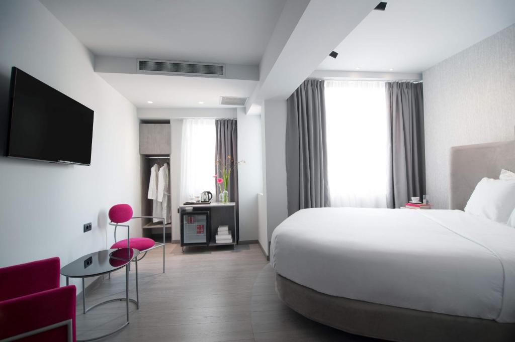 Athens Utopia Ermou - Resim 11