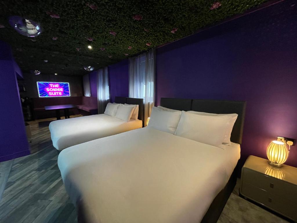 Hotel 105 - Resim 15