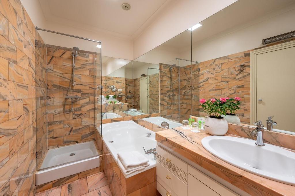 Grand Hôtel Des Templiers - 8