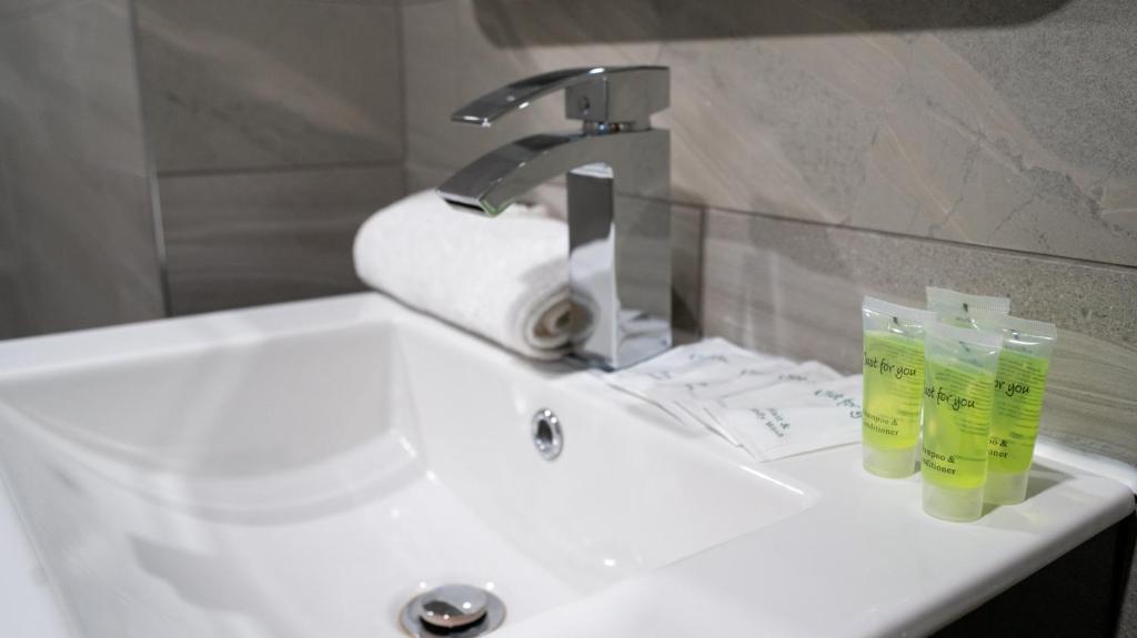 Hotel 105 - Resim 27