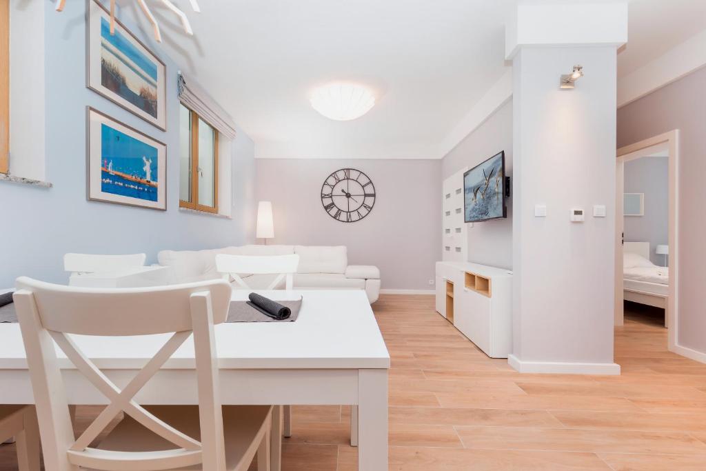 Posteľ alebo postele v izbe v ubytovaní Underground Apartment in a Lux Holiday House Posejdon by Renters Prestige