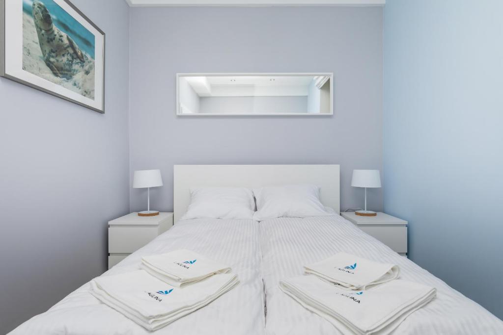 Posteľ alebo postele v izbe v ubytovaní Underground Apartment in a Lux Holiday House Posejdon by Renters Prestige