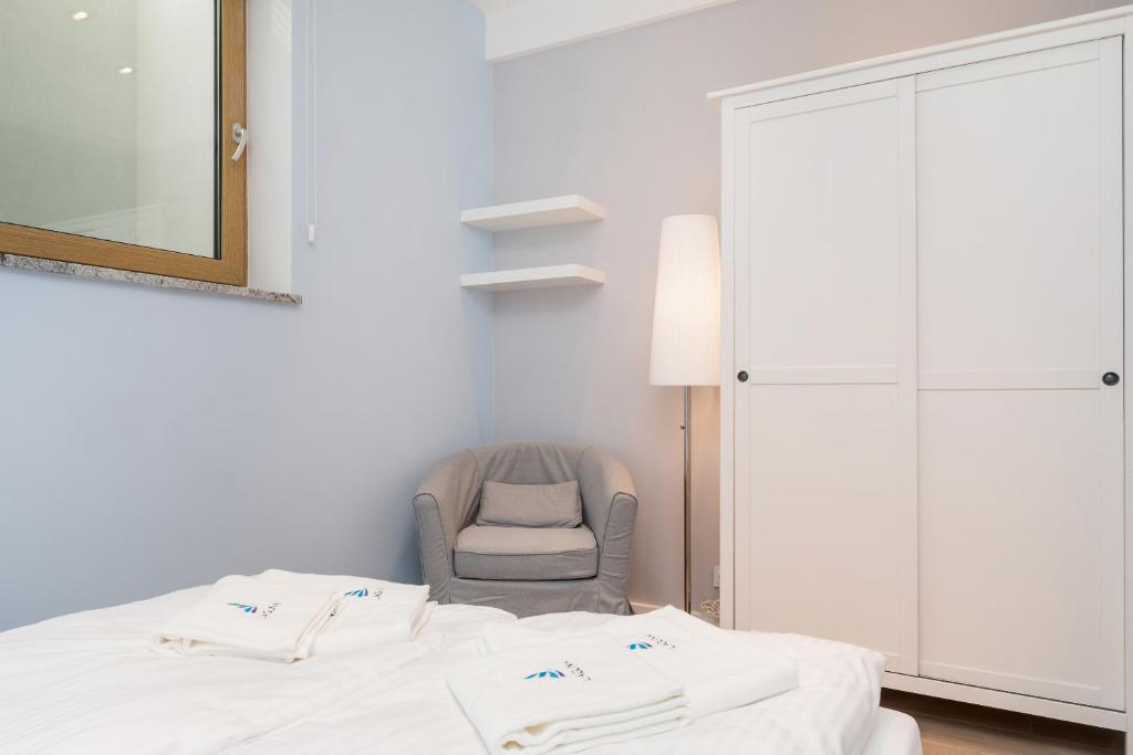 Posteľ alebo postele v izbe v ubytovaní Underground Apartment in a Lux Holiday House Posejdon by Renters Prestige
