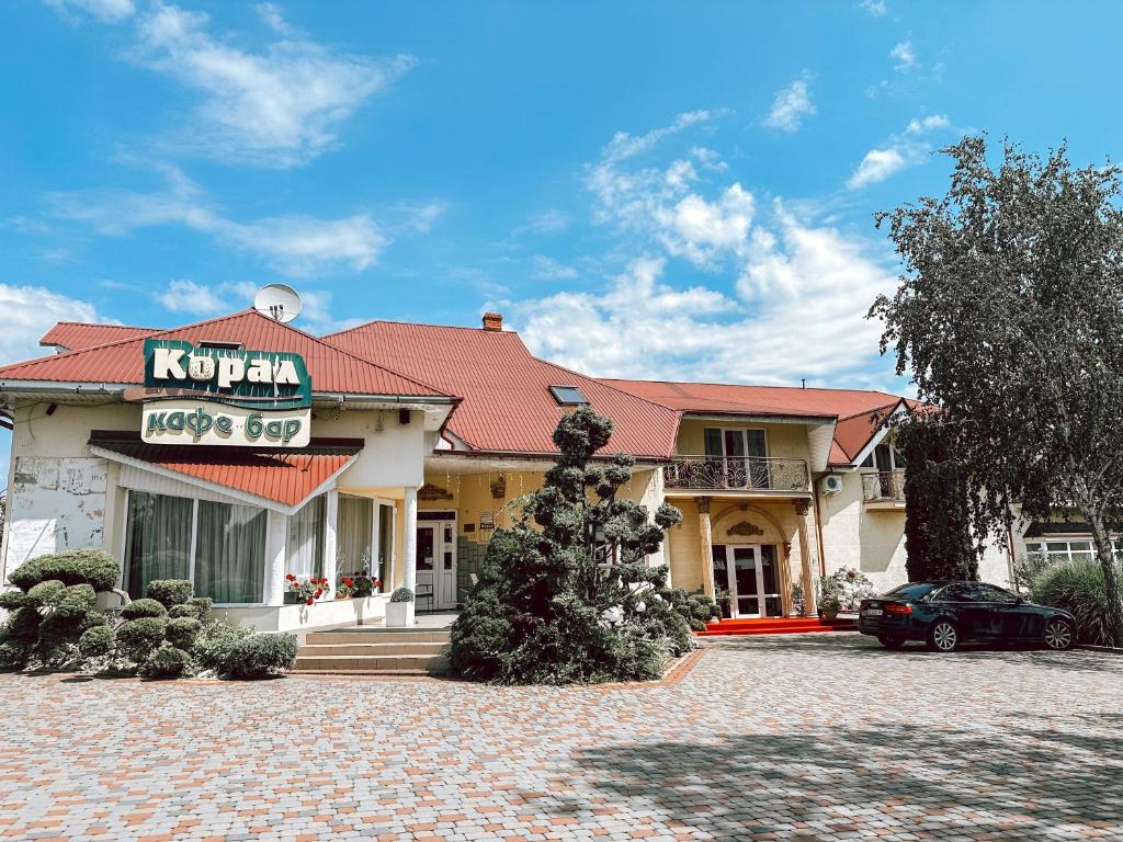 Budova, kde se hotel nachází