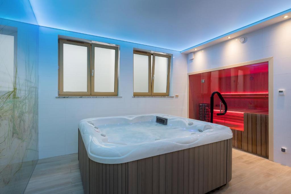 Posteľ alebo postele v izbe v ubytovaní Underground Apartment in a Lux Holiday House Posejdon by Renters Prestige
