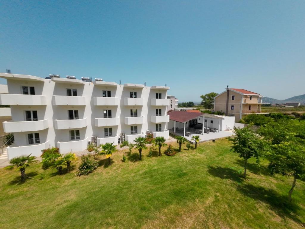 Gallery image of Hotel Velipoja Village in Velipojë